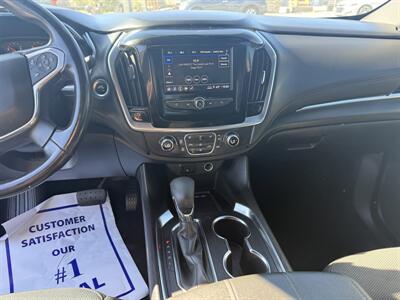 2022 Chevrolet Traverse LT Cloth   - Photo 9 - Little River, SC 29566