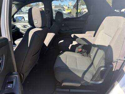 2022 Chevrolet Traverse LT Cloth   - Photo 11 - Little River, SC 29566