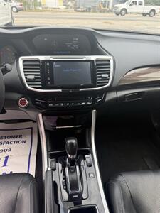 2017 Honda Accord Hybrid EX-L   - Photo 8 - Little River, SC 29566