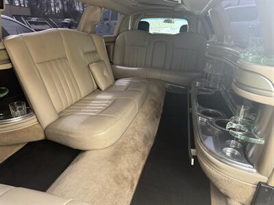 2007 Lincoln Town Car Executive   - Photo 13 - Little River, SC 29566