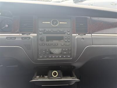 2007 Lincoln Town Car Executive   - Photo 5 - Little River, SC 29566