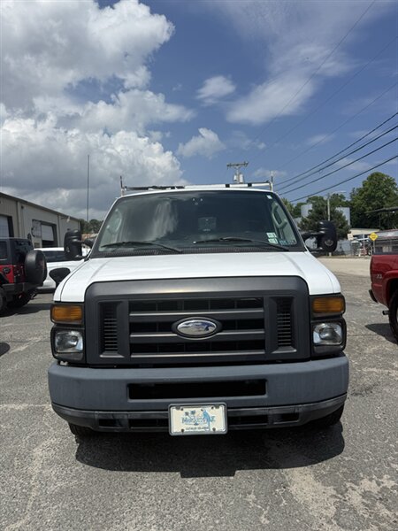 2014 Ford E-Series Van E-150   - Photo 1 - Little River, SC 29566
