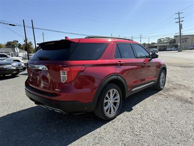 2020 Ford Explorer XLT - Photo 2 - Little River, SC 29566