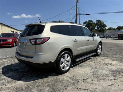2017 Chevrolet Traverse LT   - Photo 5 - Little River, SC 29566