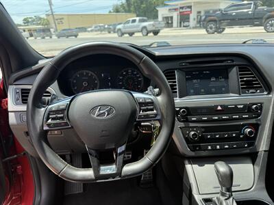 2017 Hyundai SONATA Sport 2.0T   - Photo 10 - Little River, SC 29566
