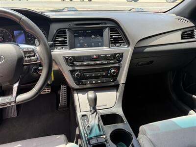 2017 Hyundai SONATA Sport 2.0T   - Photo 8 - Little River, SC 29566