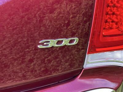 2018 Chrysler 300 Series Limited   - Photo 22 - Cadyville, NY 12918