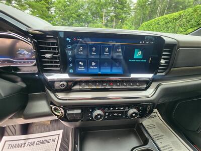 2024 Chevrolet Silverado 1500 ZR2   - Photo 11 - Cadyville, NY 12918