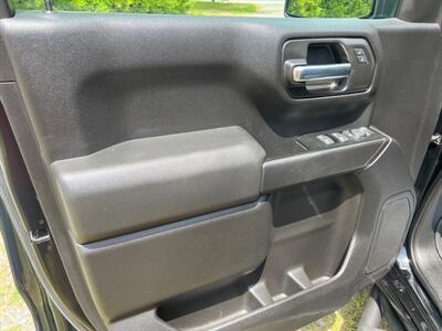 2020 Chevrolet Silverado 1500 Trail Boss Z71   - Photo 13 - Cadyville, NY 12918