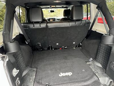 2017 Jeep Wrangler Sahara   - Photo 11 - Cadyville, NY 12918
