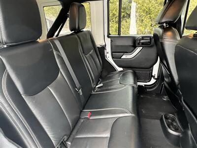 2017 Jeep Wrangler Sahara   - Photo 12 - Cadyville, NY 12918