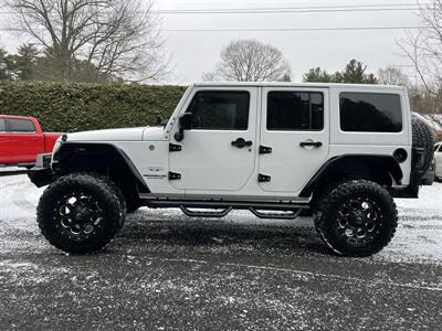 2017 Jeep Wrangler Sahara   - Photo 2 - Cadyville, NY 12918