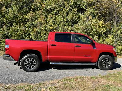 2017 Toyota Tundra SR5 Crew Max - Photo 7 - Cadyville, NY 12918