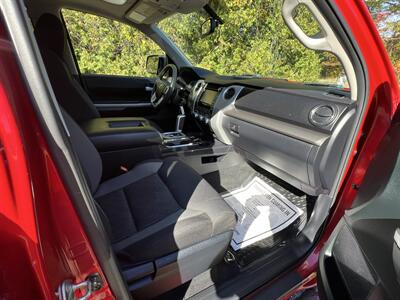 2017 Toyota Tundra SR5 Crew Max - Photo 13 - Cadyville, NY 12918