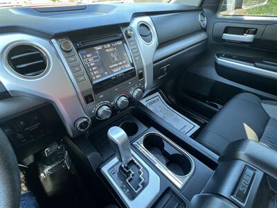 2017 Toyota Tundra SR5 Crew Max - Photo 16 - Cadyville, NY 12918