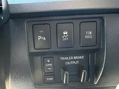 2017 Toyota Tundra SR5 Crew Max - Photo 20 - Cadyville, NY 12918