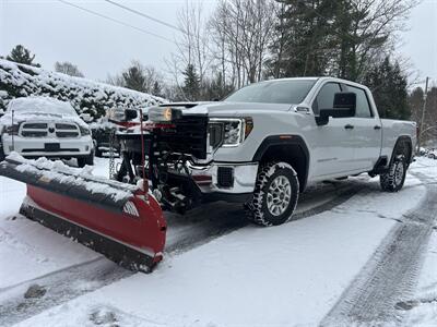 2022 GMC Sierra 2500 Pro - Photo 1 - Cadyville, NY 12918