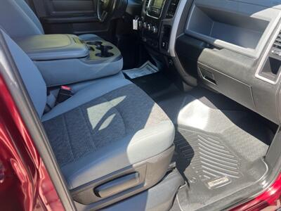 2019 RAM 1500 Classic Express Sport   - Photo 18 - Cadyville, NY 12918