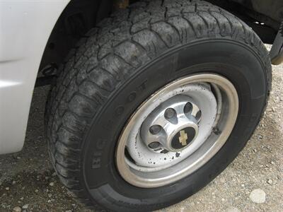 1993 GMC Sierra 2500 SLE 2dr K2500 SLE   - Photo 13 - Gunnison, CO 81230