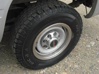 1993 GMC Sierra 2500 SLE 2dr K2500 SLE   - Photo 11 - Gunnison, CO 81230