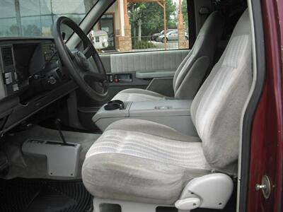 1993 GMC Sierra 2500 SLE 2dr K2500 SLE   - Photo 5 - Gunnison, CO 81230