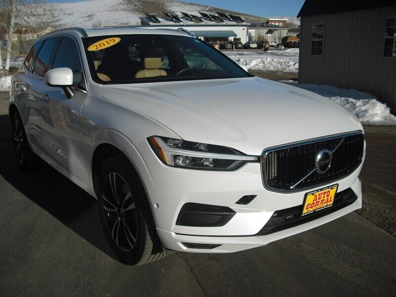 2019 Volvo XC60 T6 Momentum  