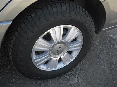 2009 Lincoln Navigator   - Photo 12 - Gunnison, CO 81230