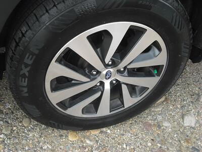 2022 Subaru Outback Premium   - Photo 15 - Gunnison, CO 81230