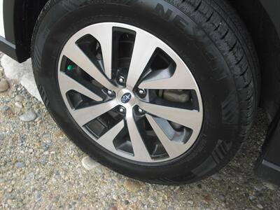 2022 Subaru Outback Premium   - Photo 14 - Gunnison, CO 81230
