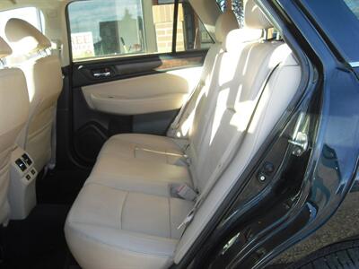 2016 Subaru Outback 3.6R Limited   - Photo 6 - Gunnison, CO 81230