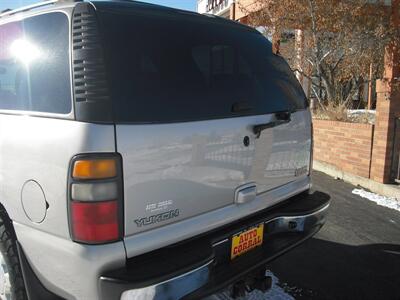 2005 GMC Yukon SLE   - Photo 4 - Gunnison, CO 81230