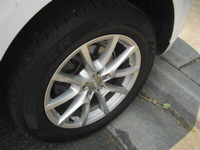 2011 Audi Q5 2.0T quattro Premium Plus   - Photo 12 - Gunnison, CO 81230