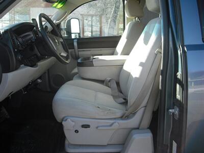 2007 Chevrolet Silverado 2500 LT1 LT1 4dr Extended Cab - Photo 6 - Gunnison, CO 81230