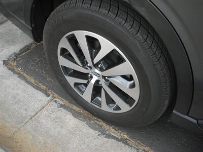 2021 Subaru Outback Premium   - Photo 16 - Gunnison, CO 81230