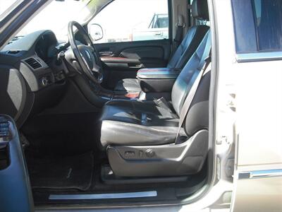 2007 Cadillac Escalade ESV   - Photo 4 - Gunnison, CO 81230