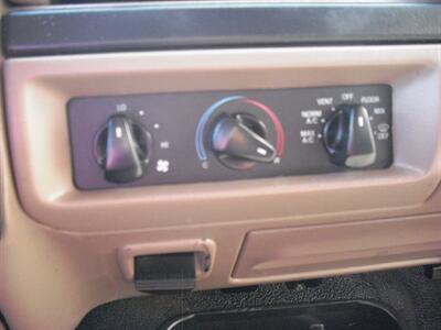 1996 Ford Bronco XL   - Photo 10 - Gunnison, CO 81230