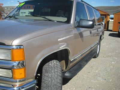 1999 Chevrolet Suburban K1500 LT   - Photo 3 - Gunnison, CO 81230