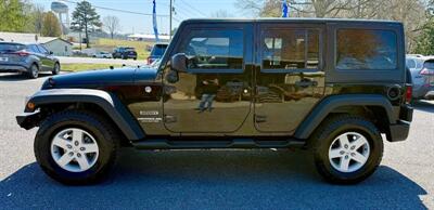 2015 Jeep Wrangler Unlimi Sport   - Photo 2 - Crossville, AL 35962