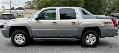2002 Chevrolet Avalanche 1500   - Photo 2 - Crossville, AL 35962