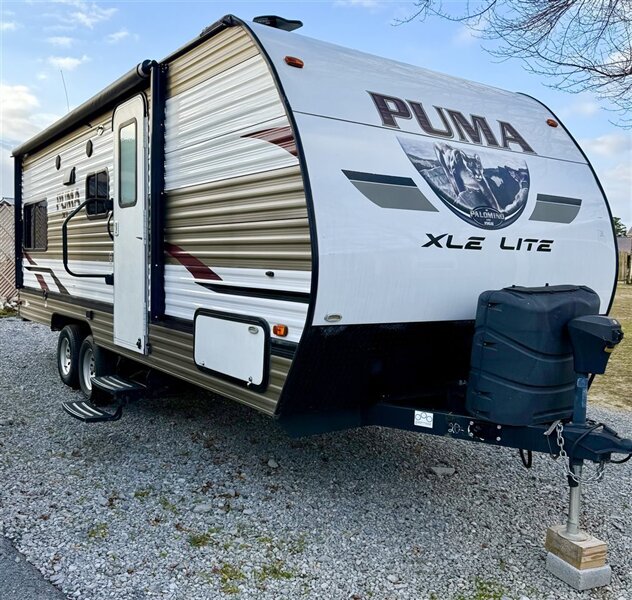2019 PALOMINO 20RLC PUMA XLE  