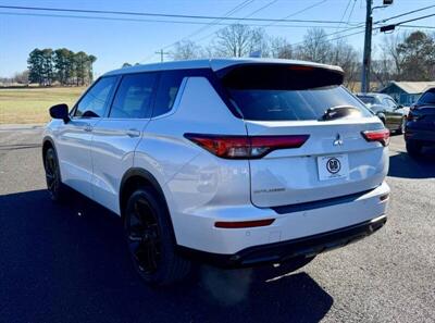 2022 Mitsubishi Outlander Black Edition   - Photo 3 - Crossville, AL 35962