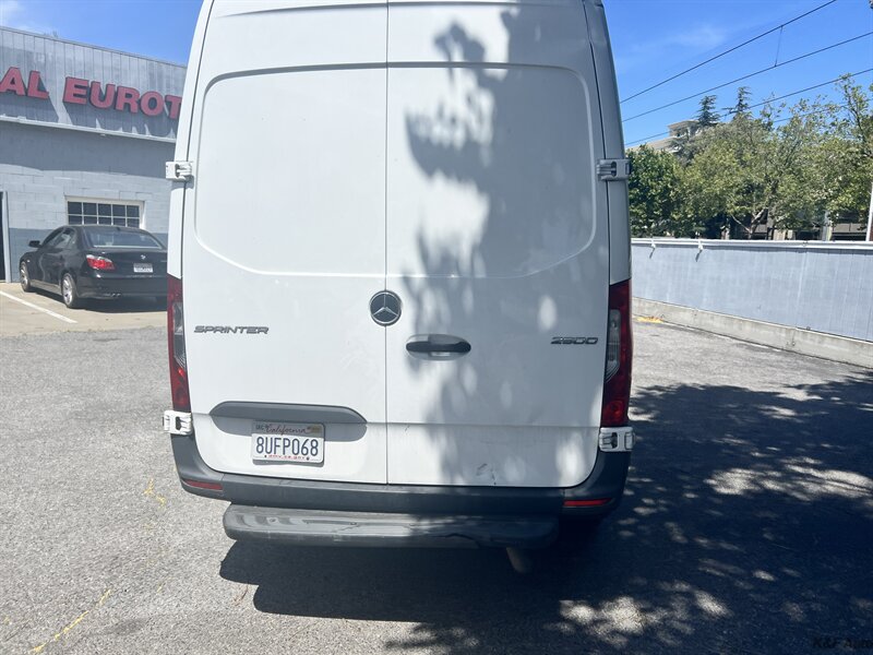 2020 Mercedes-Benz Sprinter 2500 Cargo Van High Roof - Photo 25 - Campbell, CA 95008