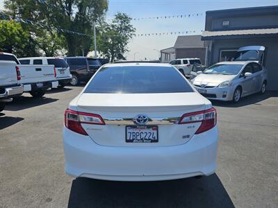 2014 Toyota Camry Hybrid LE   - Photo 6 - Redding, CA 96001