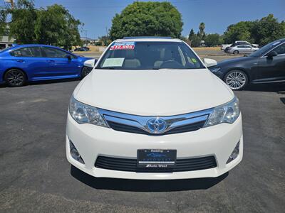 2014 Toyota Camry Hybrid LE   - Photo 2 - Redding, CA 96001
