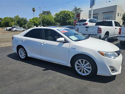 2014 Toyota Camry Hybrid LE   - Photo 1 - Redding, CA 96001