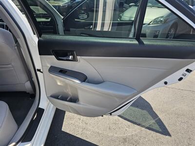 2014 Toyota Camry Hybrid LE   - Photo 11 - Redding, CA 96001
