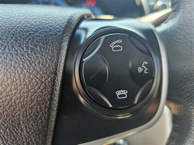 2014 Toyota Camry Hybrid LE   - Photo 21 - Redding, CA 96001