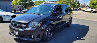 2018 Dodge Grand Caravan GT   - Photo 3 - Redding, CA 96001