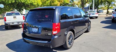 2018 Dodge Grand Caravan GT   - Photo 8 - Redding, CA 96001