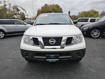 2017 Nissan Frontier SV - Photo 2 - Redding, CA 96001